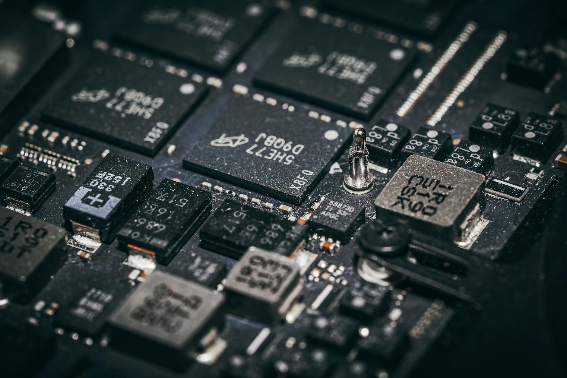 The Architecture of IT Security Compliance